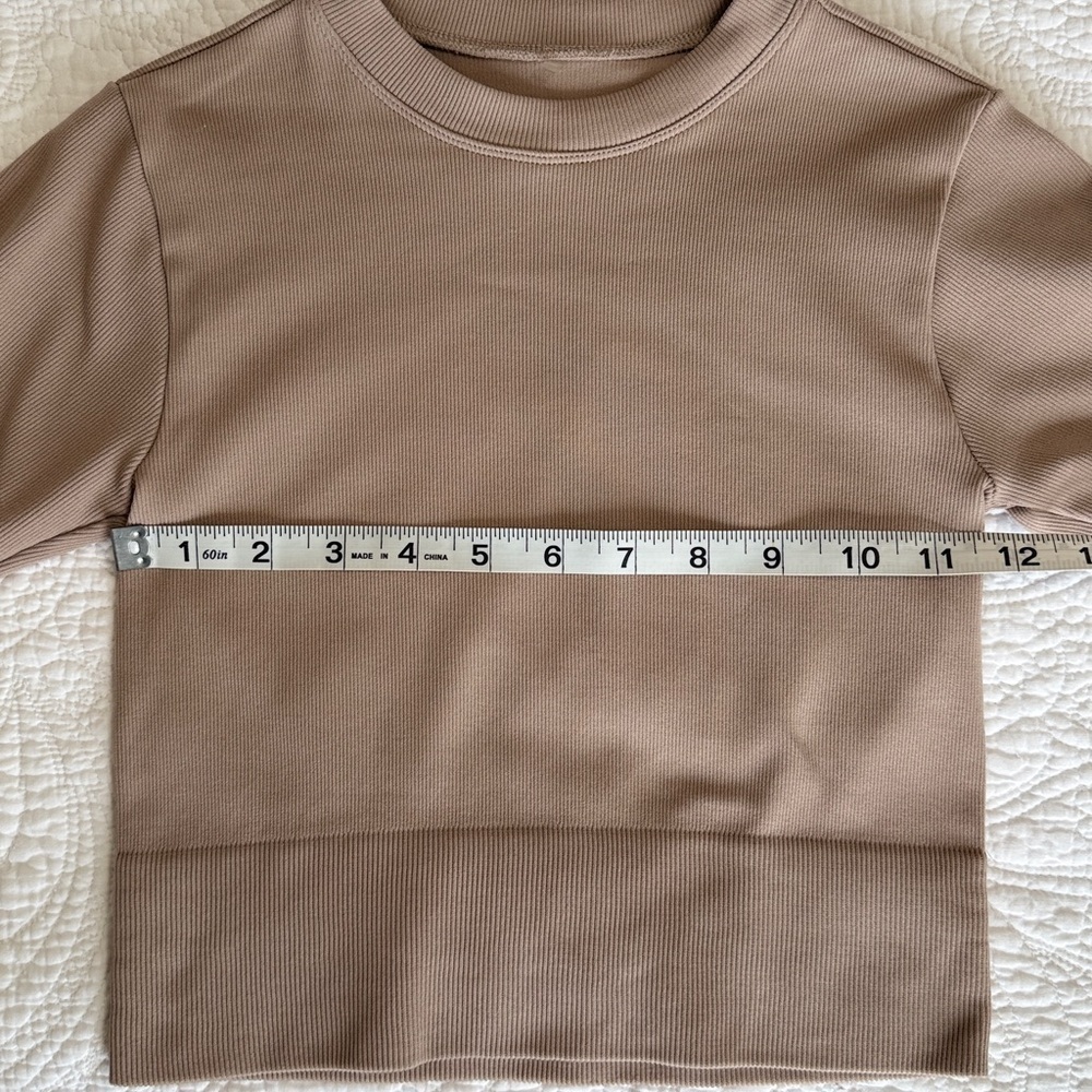 Dynamite Taupe Long Sleeve Ribbed Crop Top - Picture 6 of 8